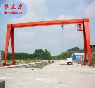 MH電動(dòng)葫蘆門(mén)式起重機