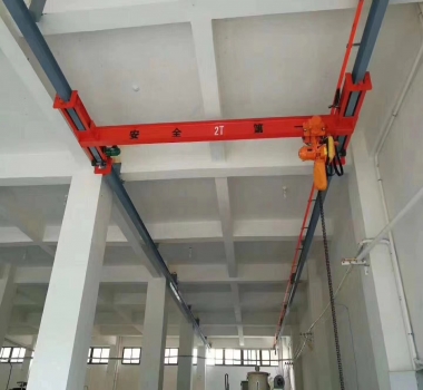 LX型電動(dòng)單梁懸掛起重機