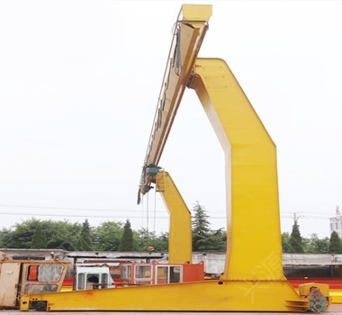 ML電動(dòng)葫蘆門(mén)式起重機